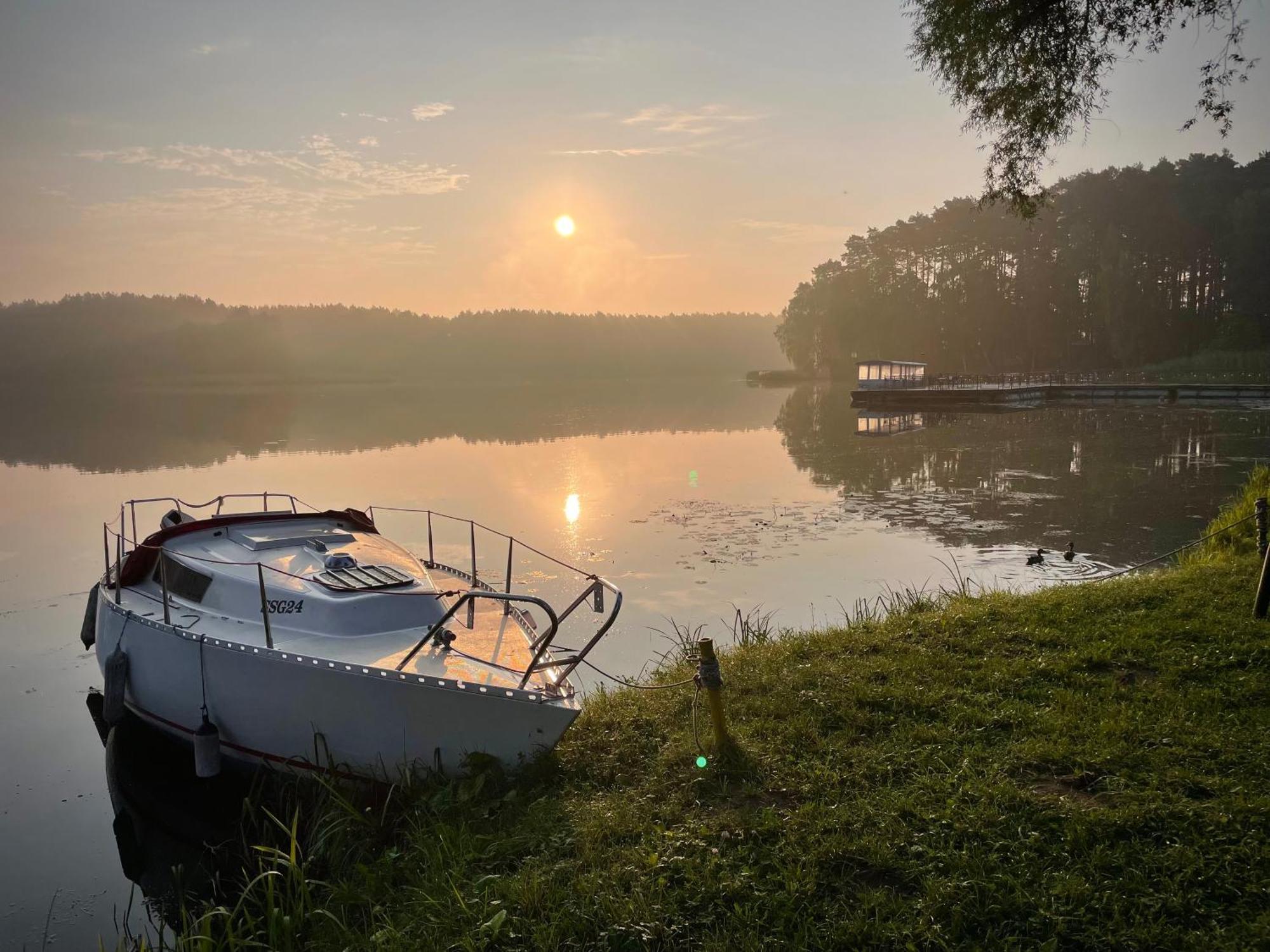 Hotel Osrodek Wypoczynkowy "Julia" W Samociazku à Samociążek Extérieur photo