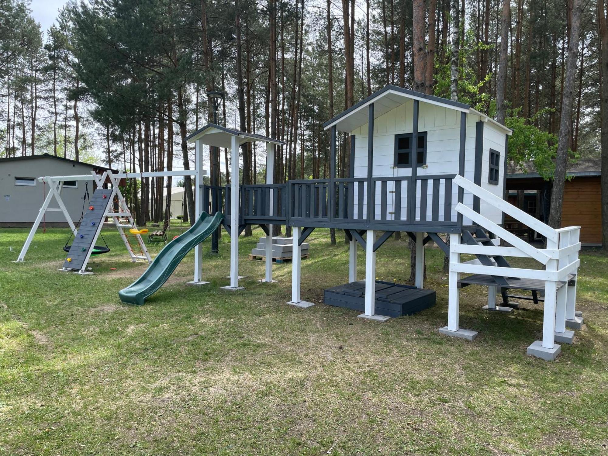 Hotel Osrodek Wypoczynkowy "Julia" W Samociazku à Samociążek Extérieur photo